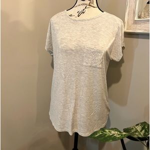 Lightweight short sleeve pocket tee. Size Large